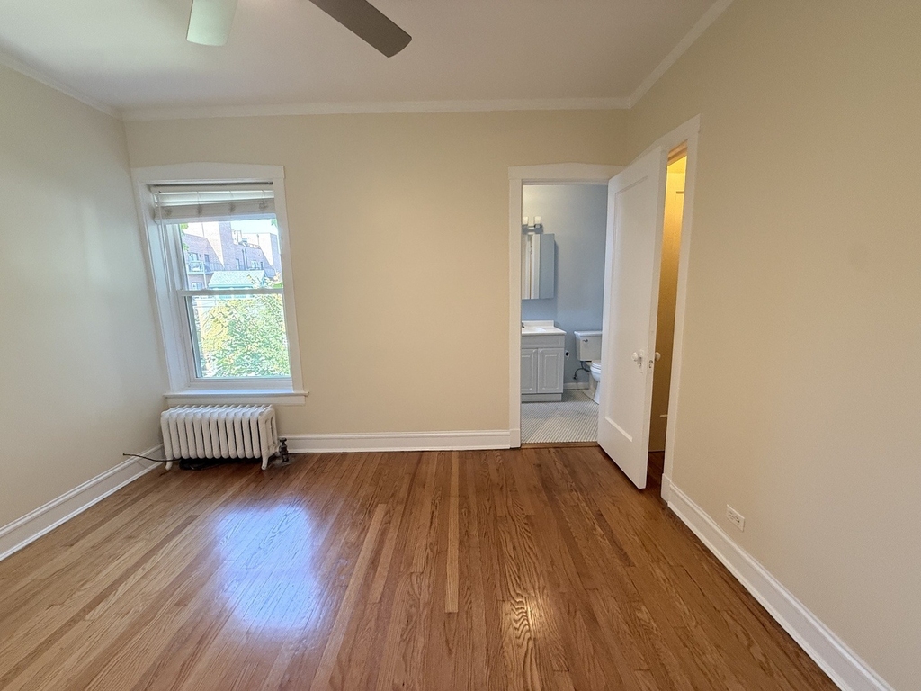1470 W Winnemac Avenue - Photo 10
