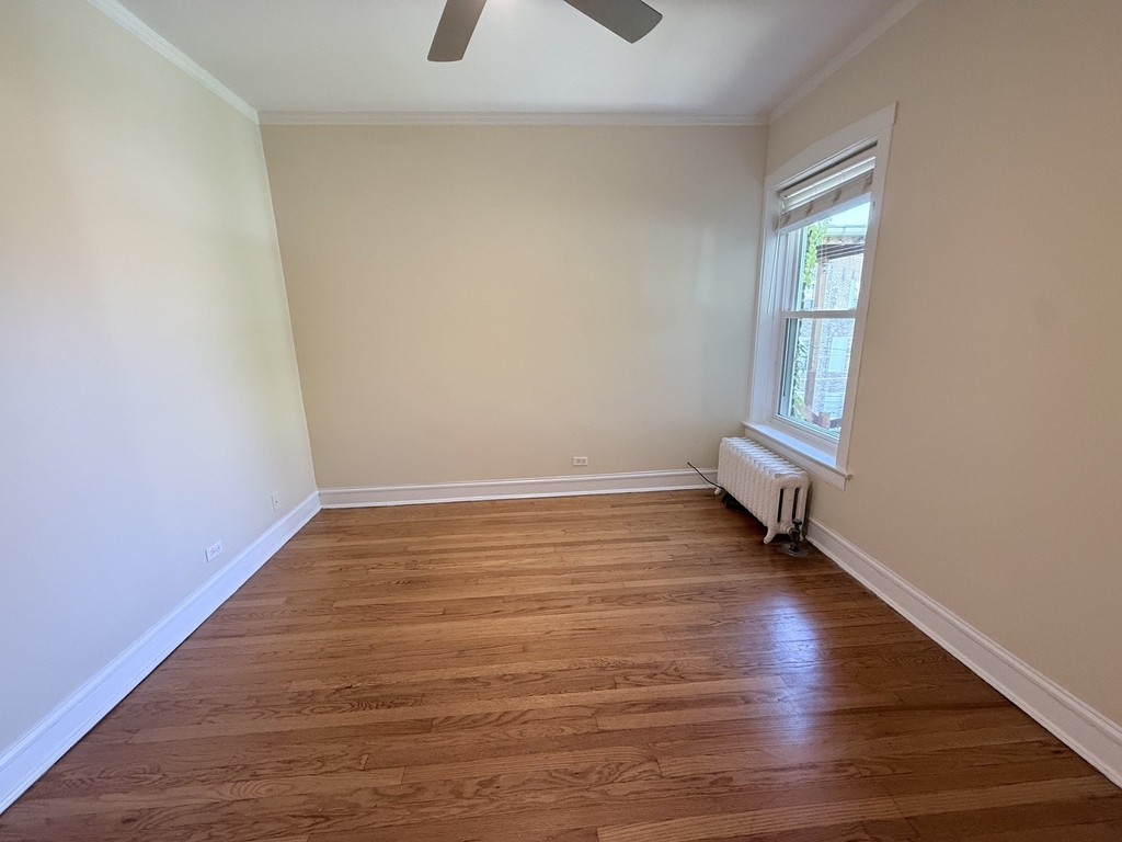 1470 W Winnemac Avenue - Photo 9
