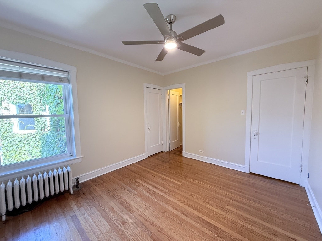 1470 W Winnemac Avenue - Photo 8