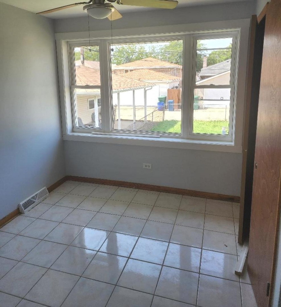 7810 Mayfield Avenue S - Photo 4