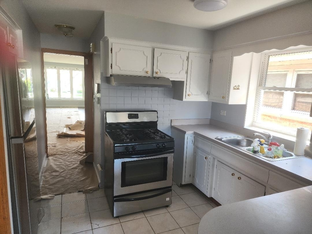 7810 Mayfield Avenue S - Photo 2