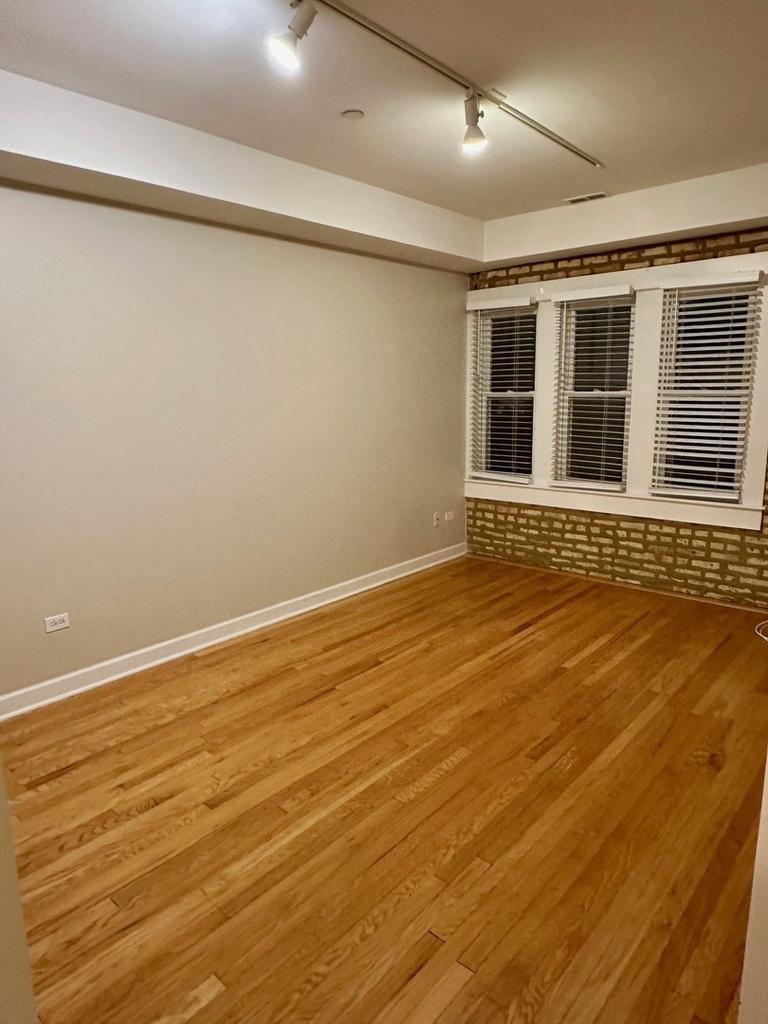 2537.5 Prairie Avenue - Photo 3