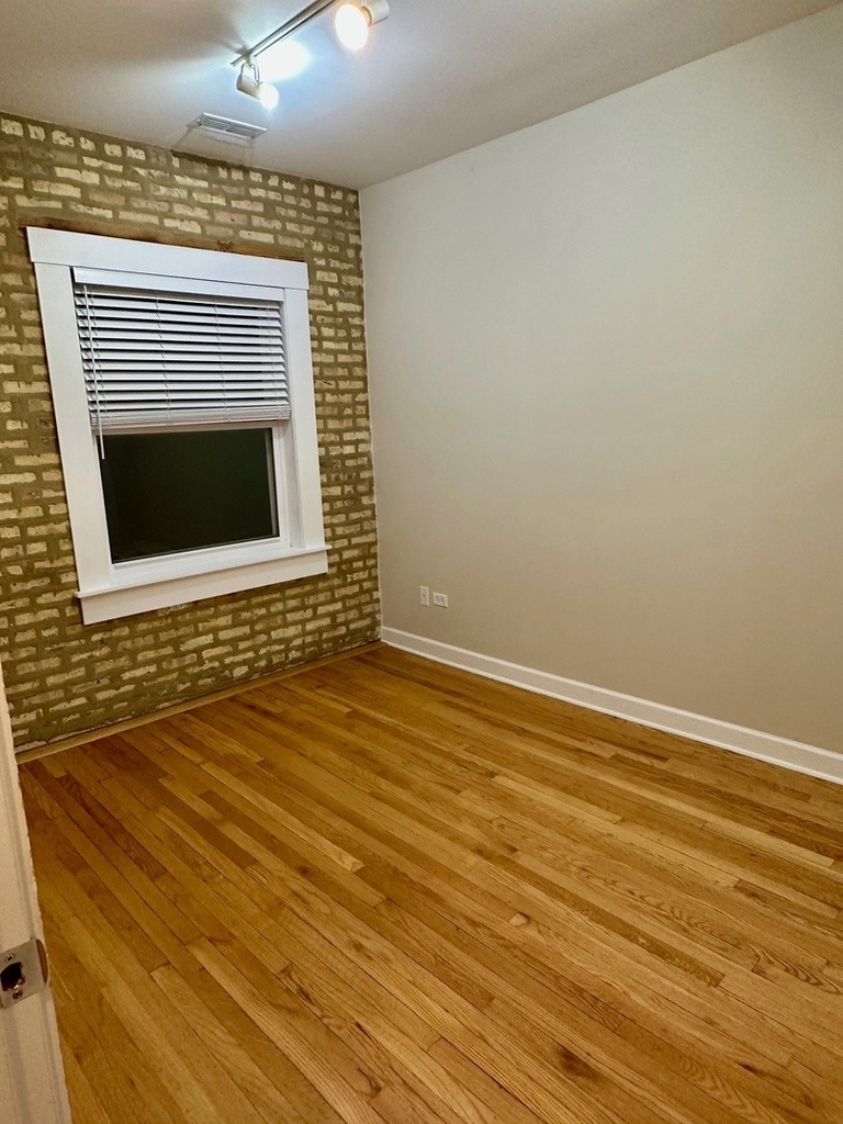 2537.5 Prairie Avenue - Photo 6
