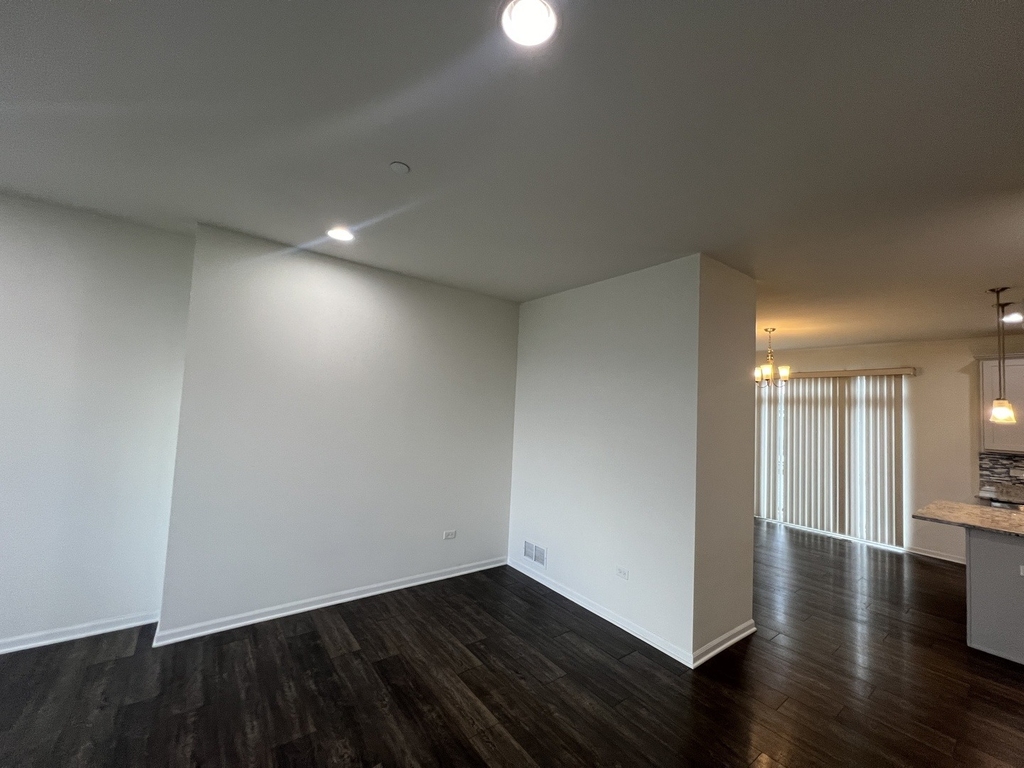 3s625 Camden Street - Photo 16
