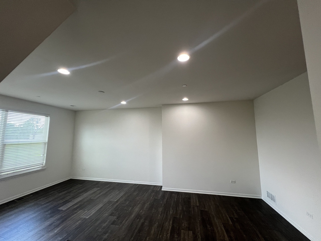 3s625 Camden Street - Photo 17