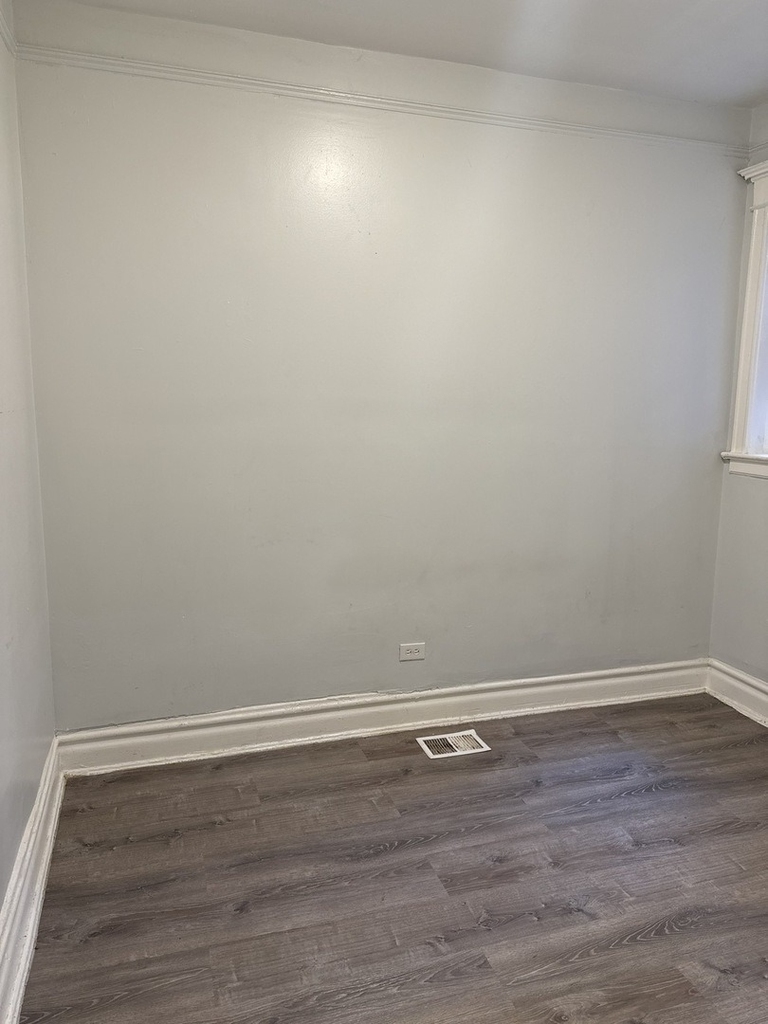 6344 S Eberhart Avenue - Photo 4