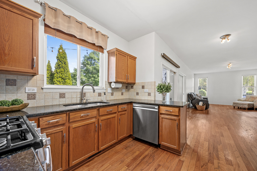 1255 Chicory Lane - Photo 9