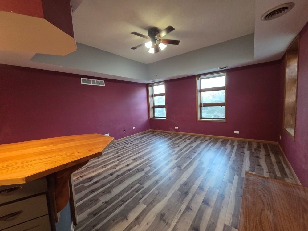 709 Franklin Street - Photo 2
