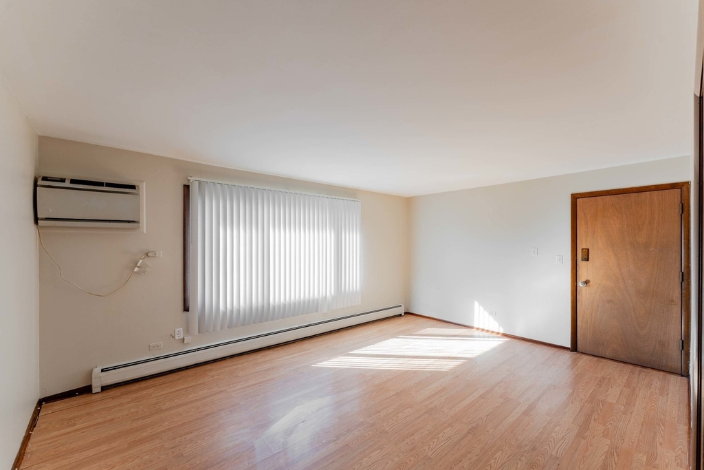 1440 Marengo Avenue - Photo 2
