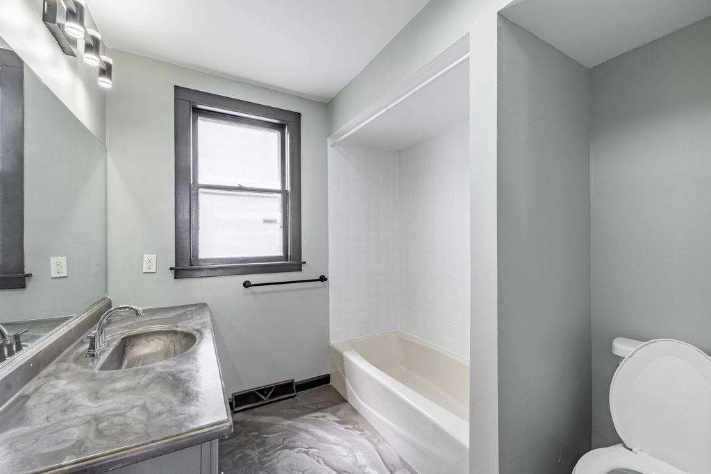 75 W 23rd Street - Photo 11