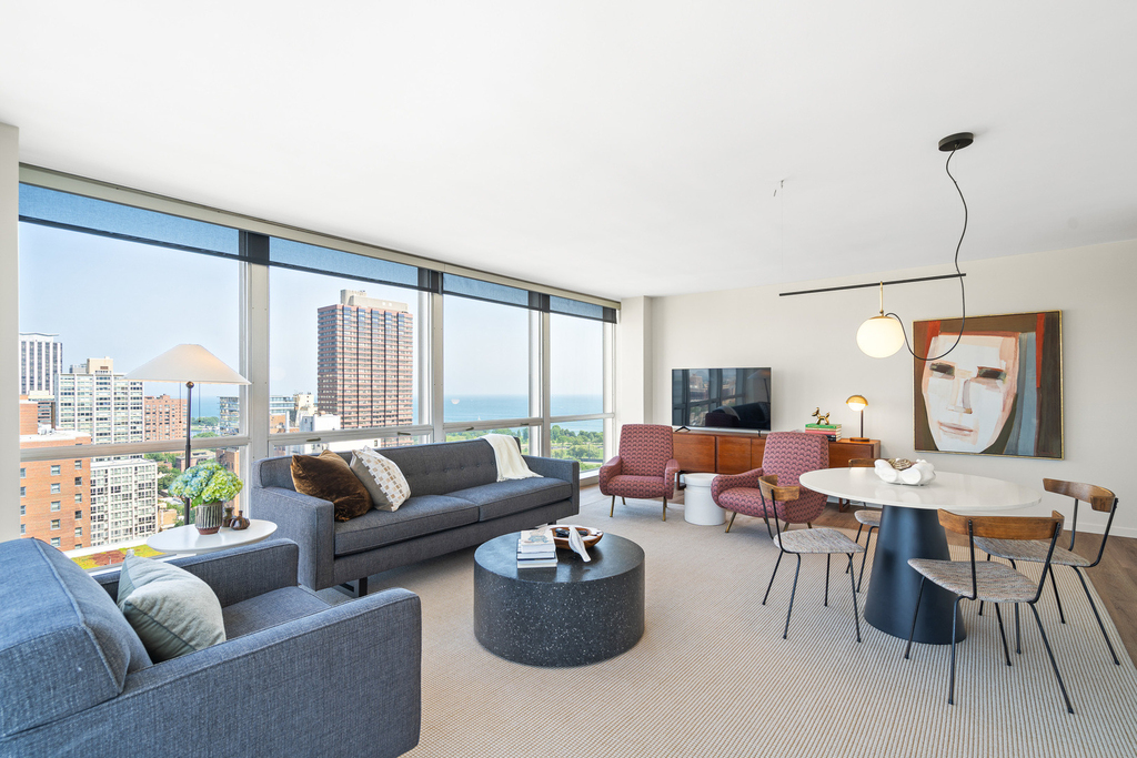 340 W Diversey Parkway - Photo 4