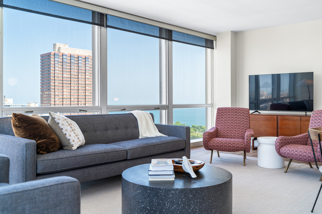 340 W Diversey Parkway - Photo 6