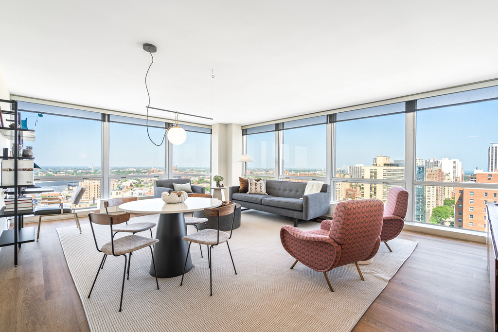 340 W Diversey Parkway - Photo 1