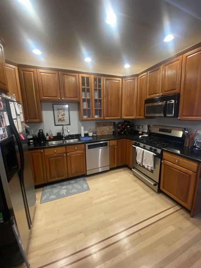 939 W Montana Street - Photo 5