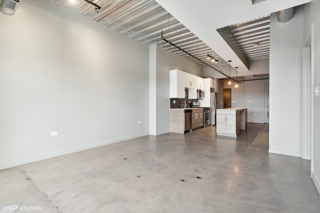 1241 N Milwaukee Avenue - Photo 4
