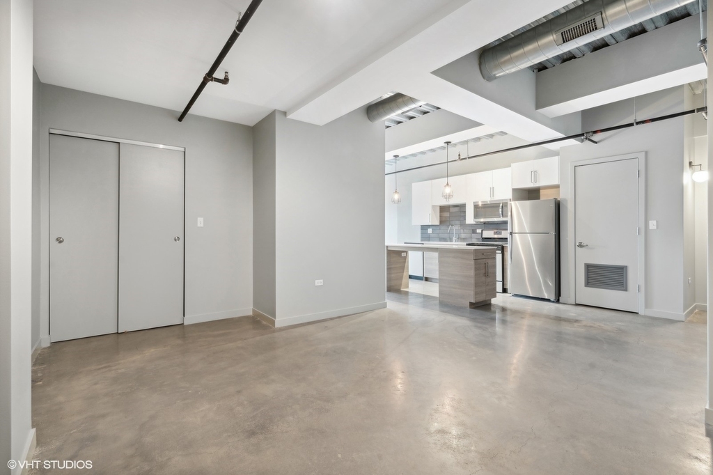 1241 N Milwaukee Avenue - Photo 8
