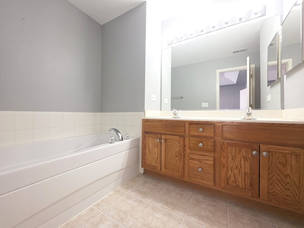 2202 Claremont Lane - Photo 24