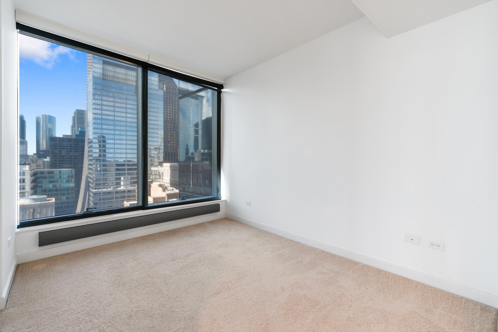 60 E Monroe Street - Photo 13