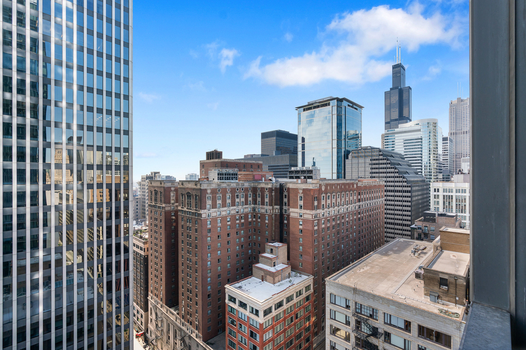 60 E Monroe Street - Photo 18