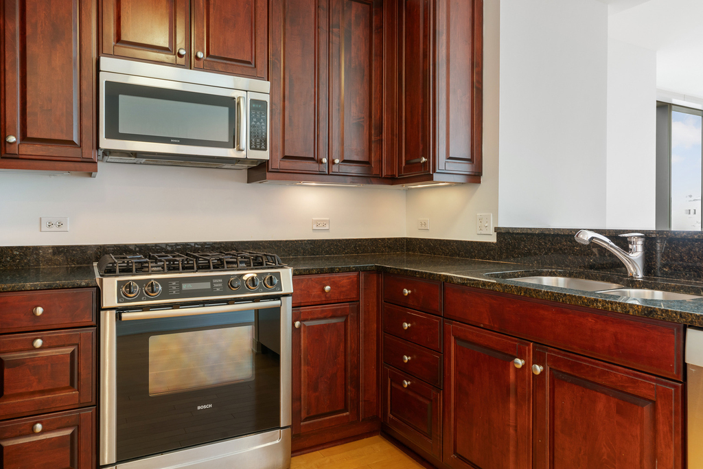 60 E Monroe Street - Photo 4