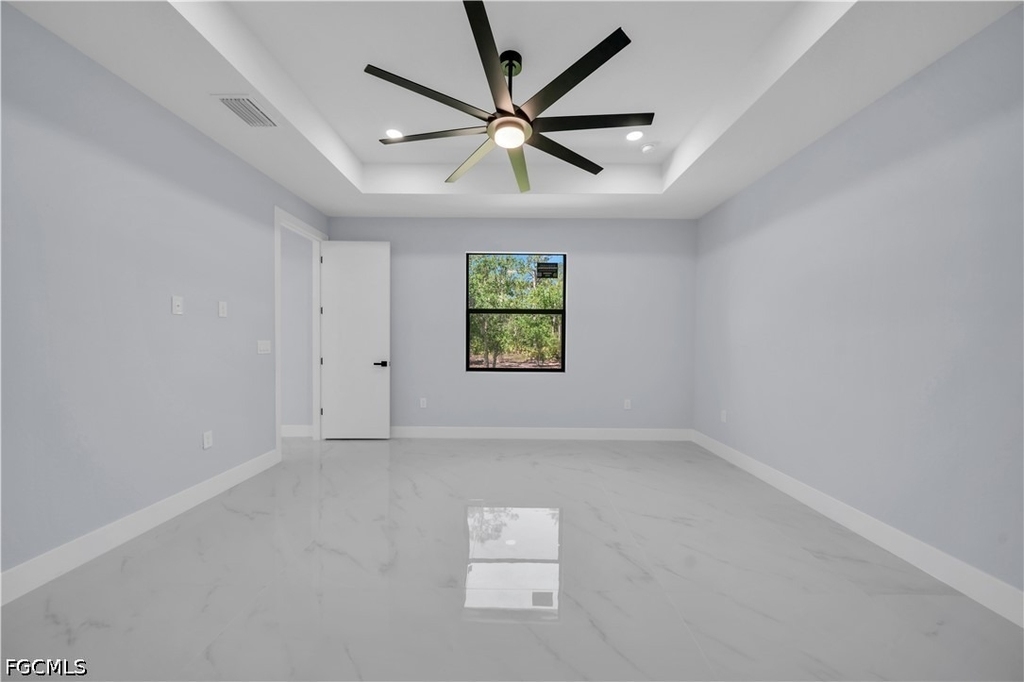 1009 Moore Avenue - Photo 10