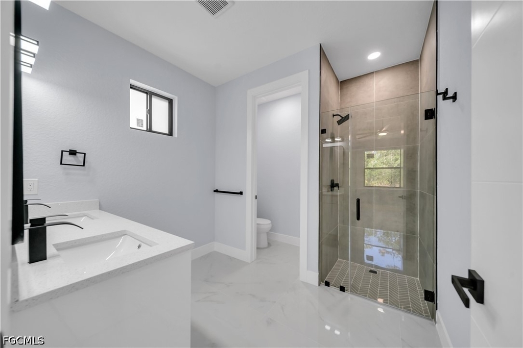 1009 Moore Avenue - Photo 11