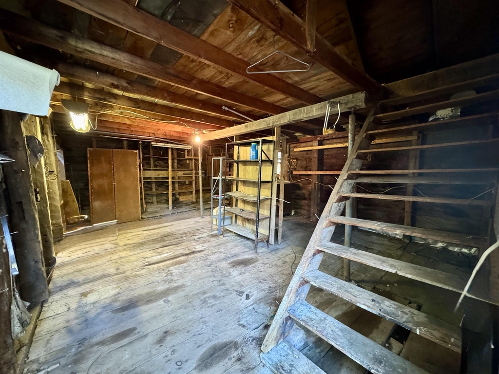 1425 Mount Major - Photo 29