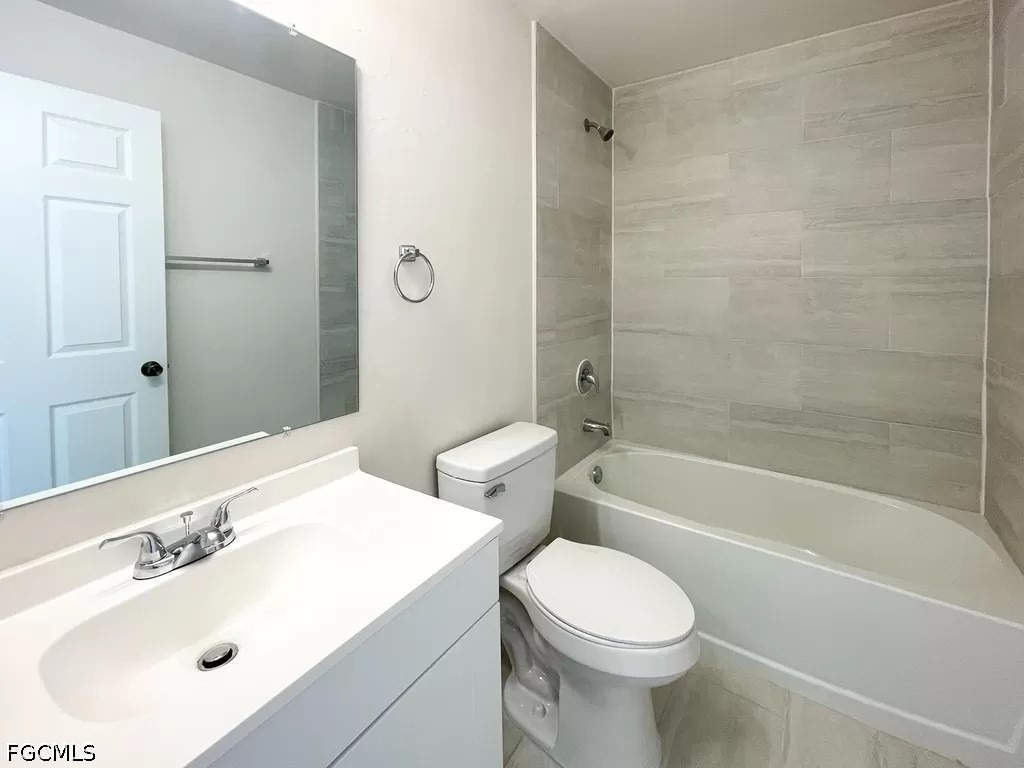 4338 Santa Barbara Boulevard - Photo 6