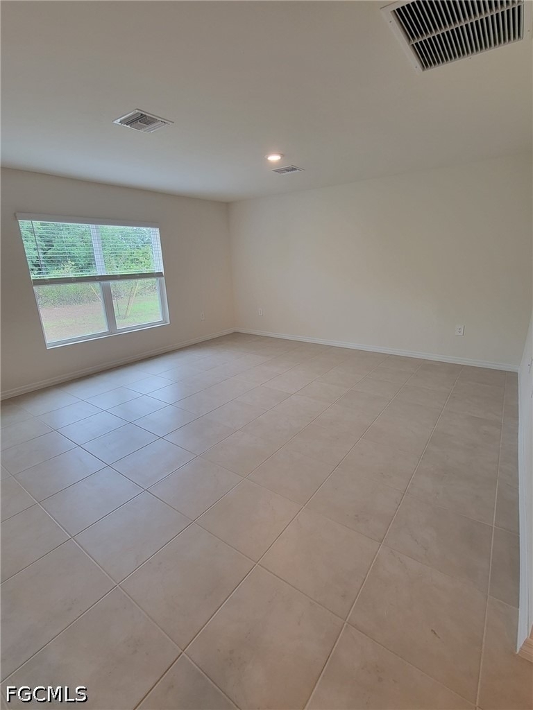 2603 65th Street W - Photo 4