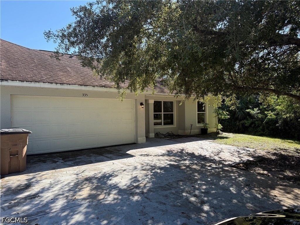 335 Reeves Street - Photo 0