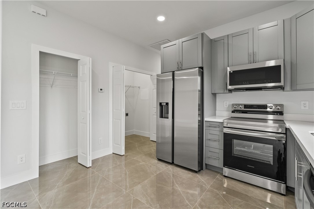 2804 73 Rd Street - Photo 8
