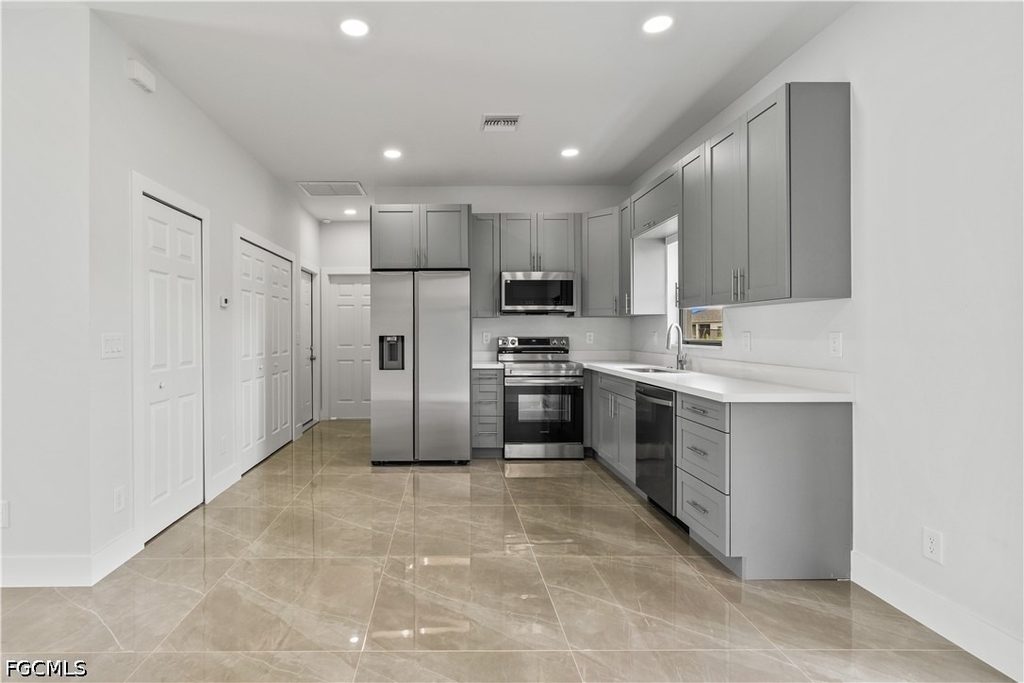 2804 73 Rd Street - Photo 5