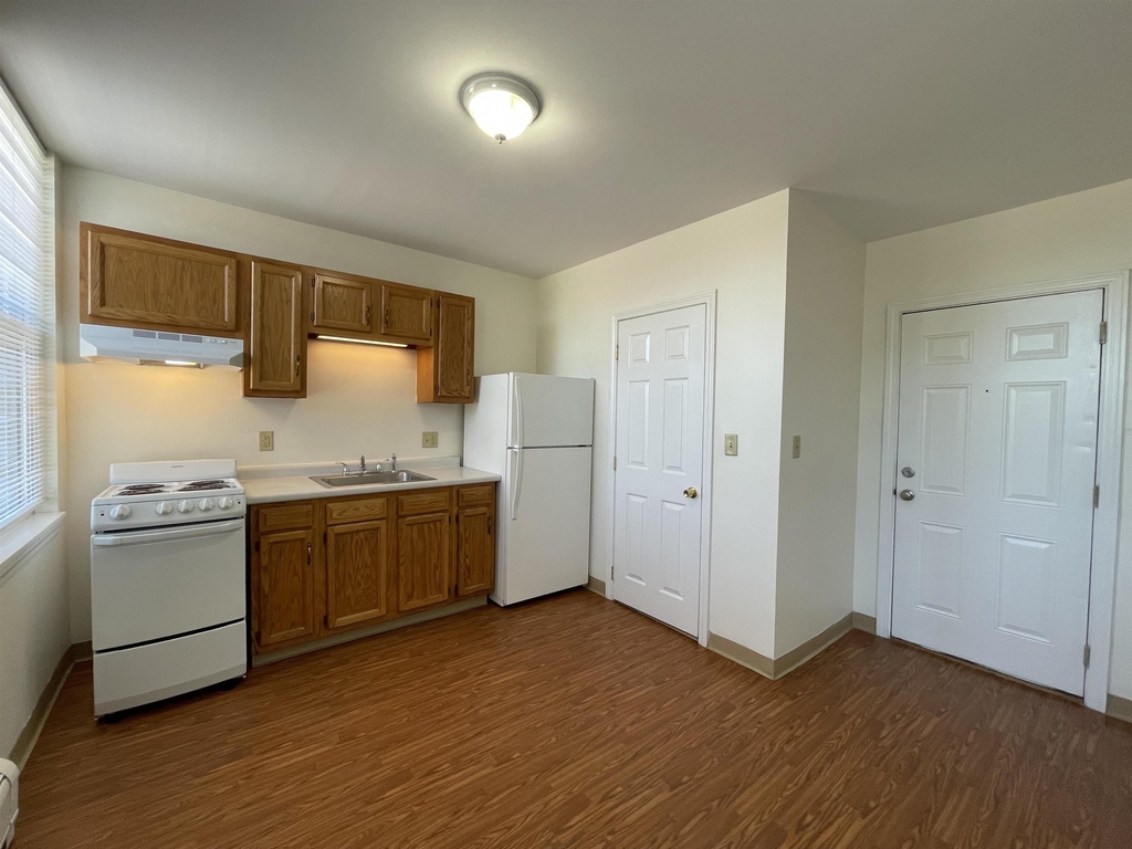 15 West Broadway - Photo 14