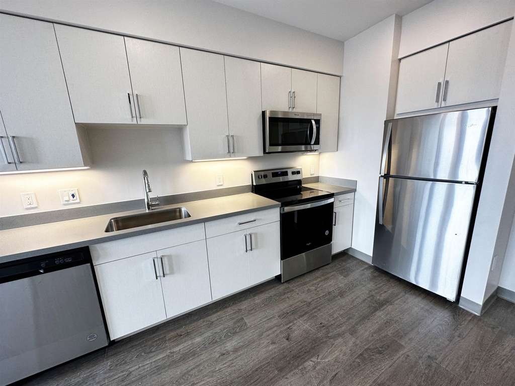 409 Elm - Photo 4