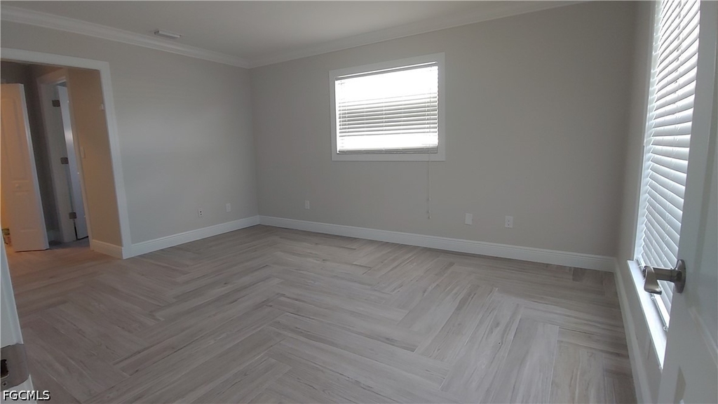 909 Se 27th Terrace - Photo 5