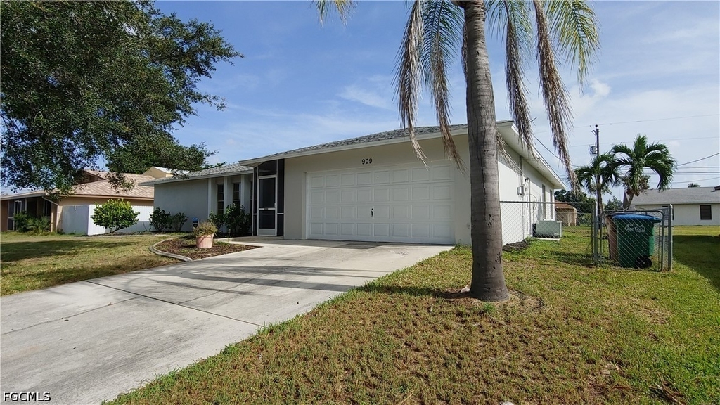 909 Se 27th Terrace - Photo 2