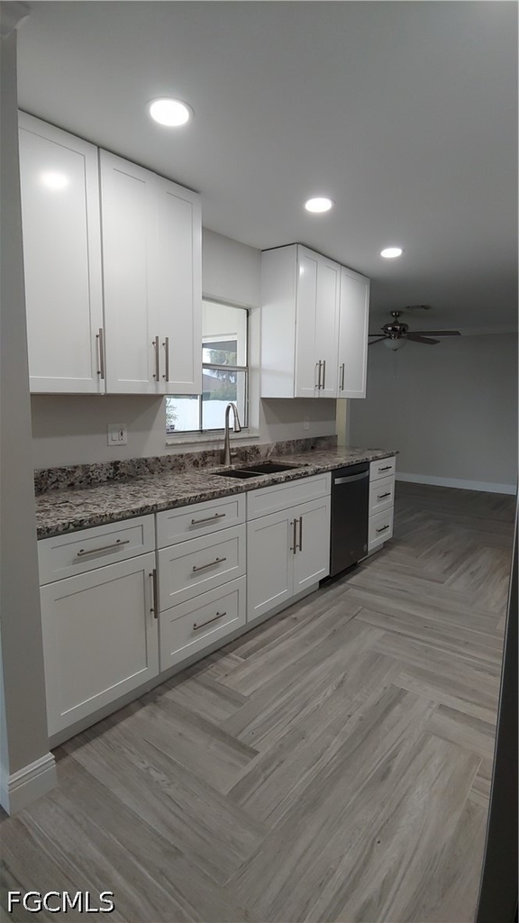 909 Se 27th Terrace - Photo 24