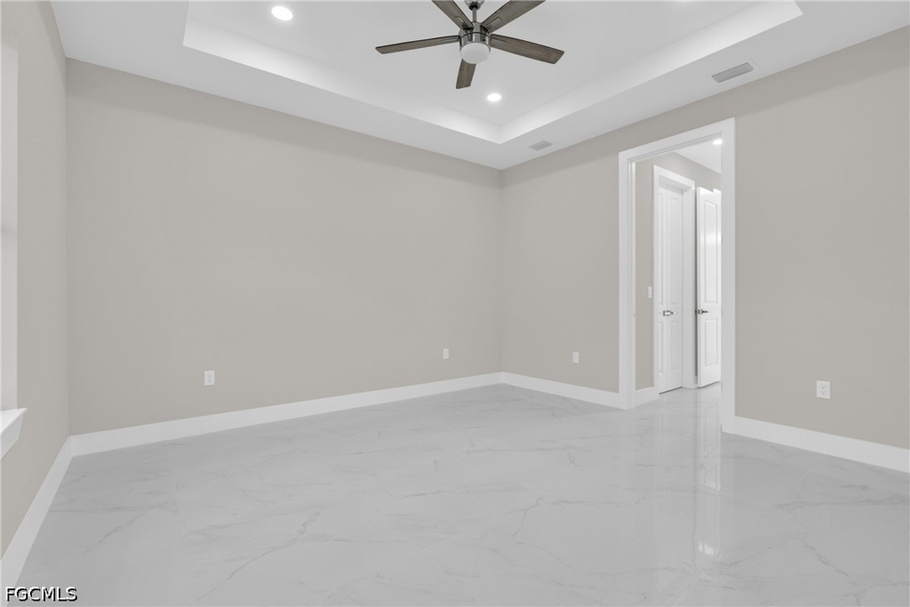 537 Summit Avenue S - Photo 7