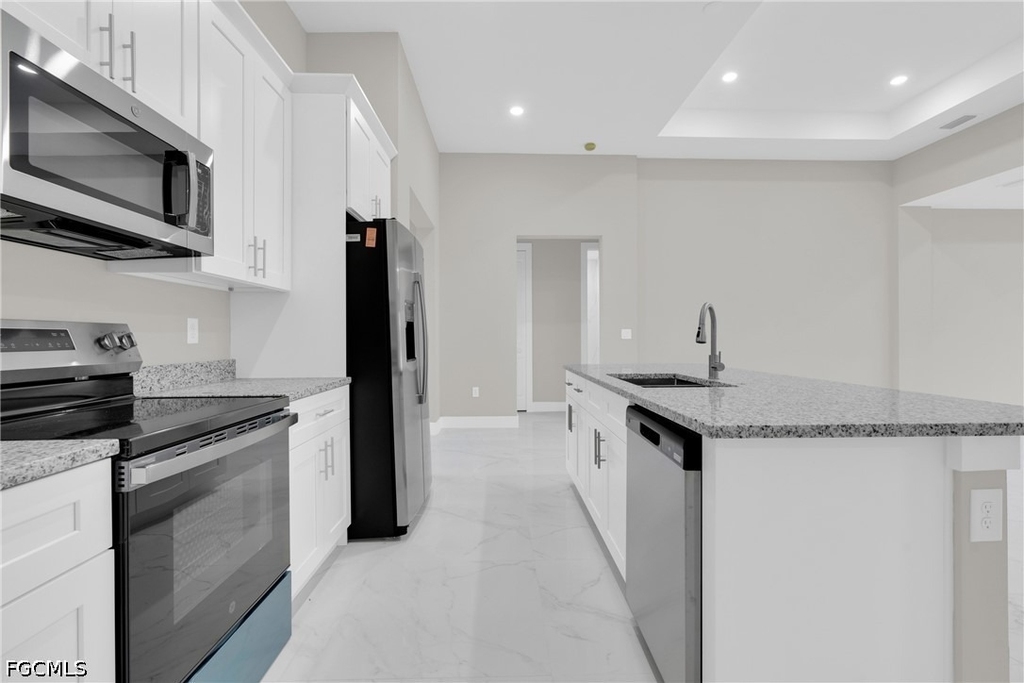 537 Summit Avenue S - Photo 21