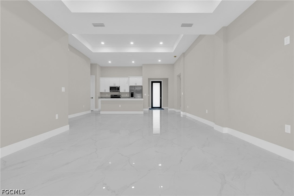 537 Summit Avenue S - Photo 15