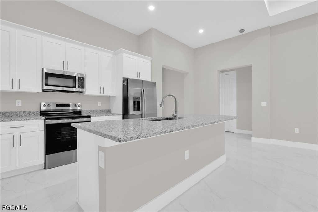 537 Summit Avenue S - Photo 19