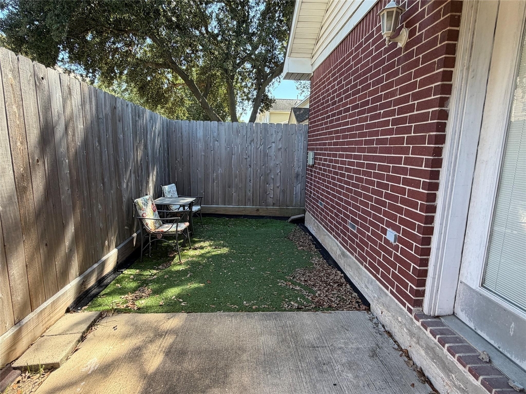 1506 Asbury Street - Photo 24