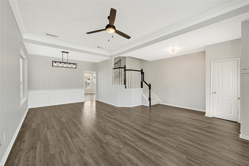 3310 La Mer Lane - Photo 2