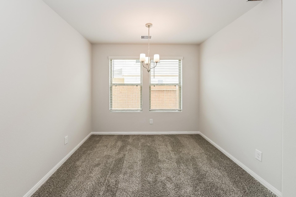 25594 Roy Rogers Road - Photo 5