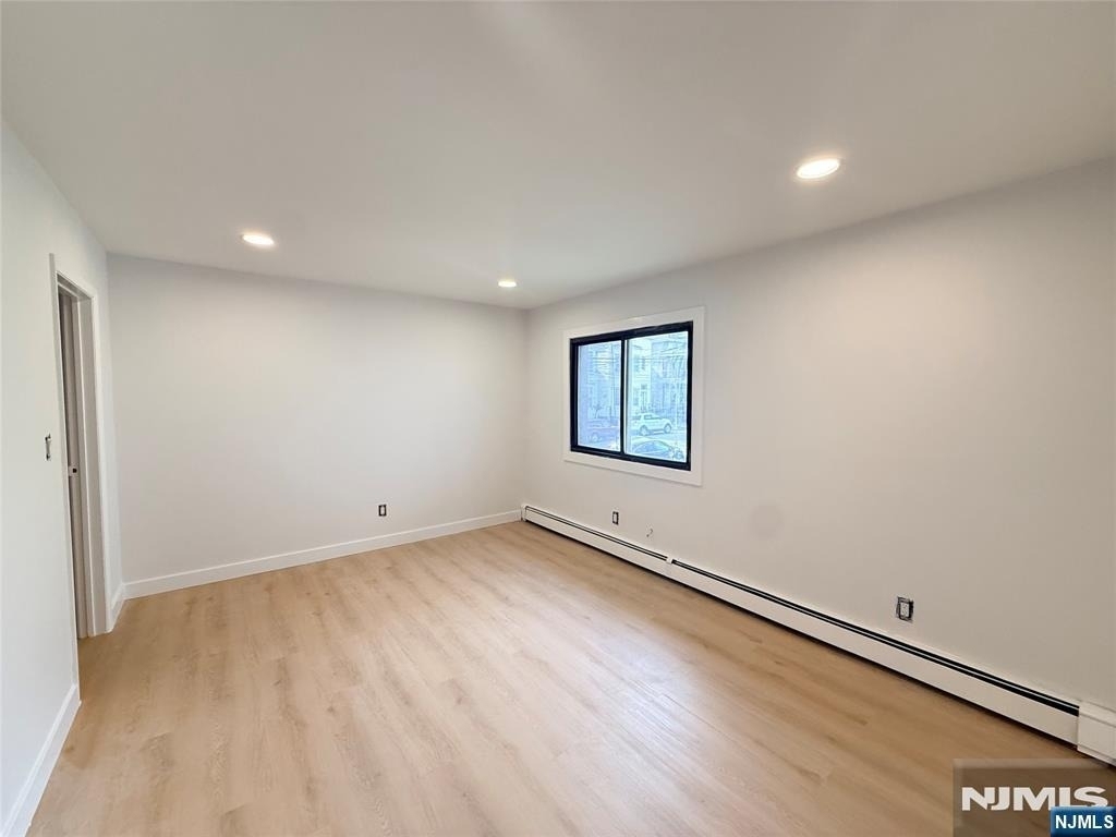 217-221 Park - Photo 12