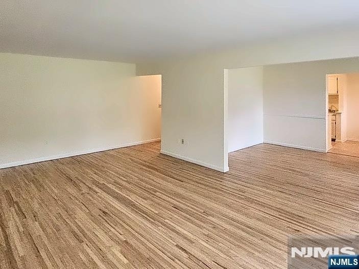 605 Grove - Photo 3