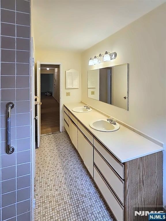 605 Grove - Photo 8