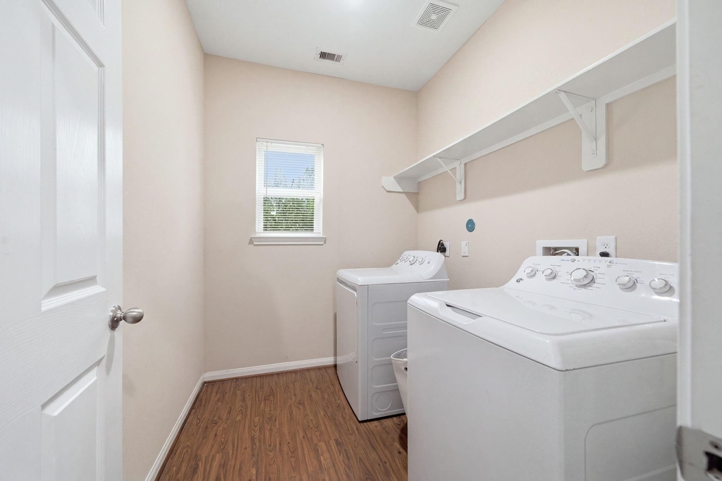 4528 Mayflower Street - Photo 9