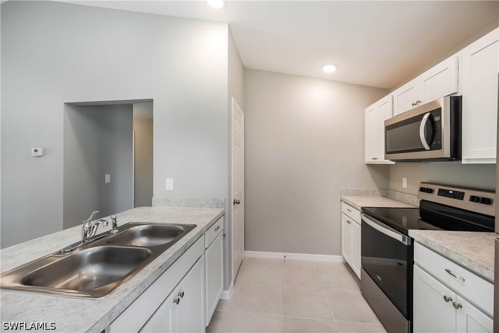 2604 56th Street W - Photo 3