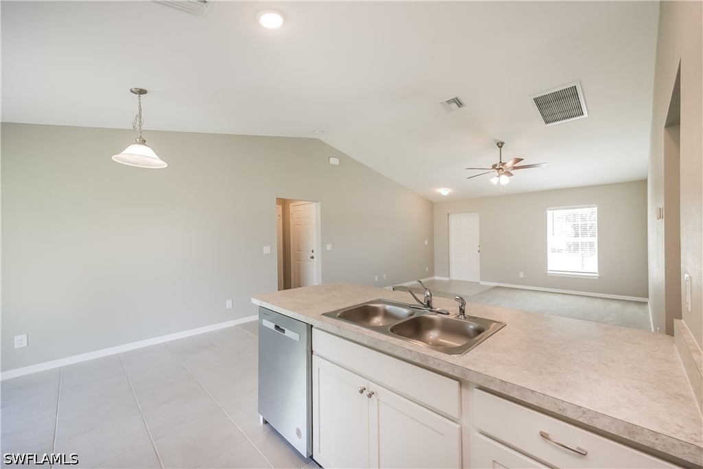 2604 56th Street W - Photo 4